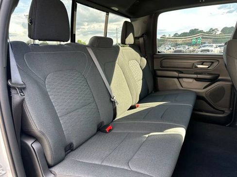 New 2026 RAM 1500 Express AWD/4WD image 40