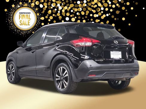Used 2020 Nissan Kicks SV image 8