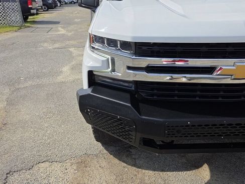 Used 2022 Chevrolet Silverado 1500 LT AWD/4WD image 17