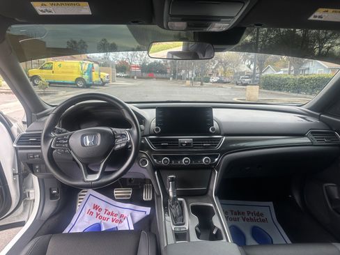 Used 2019 Honda Accord Sport image 15