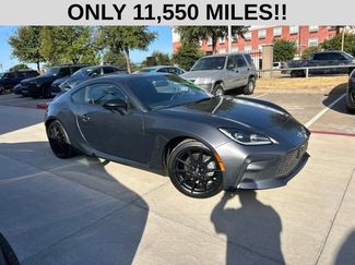 Used 2025 Toyota GR86 Premium w/ ALL Weather Mat Package (TMS) RWD video 2