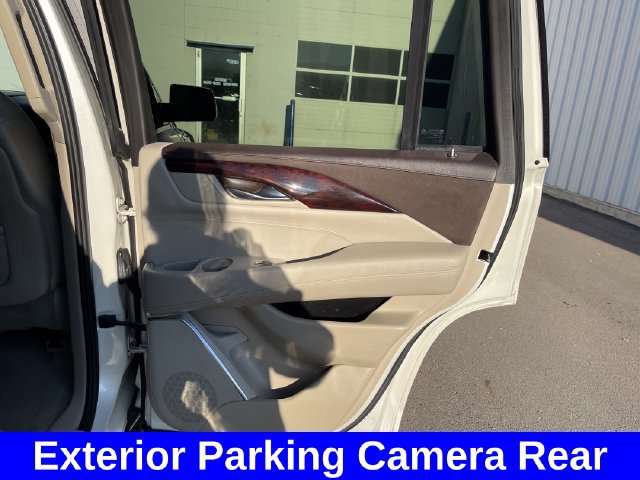 Used 2015 Cadillac Escalade Premium AWD/4WD image 33