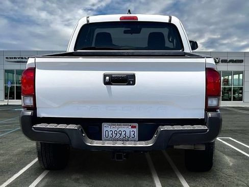 Used 2021 Toyota Tacoma SR RWD image 3