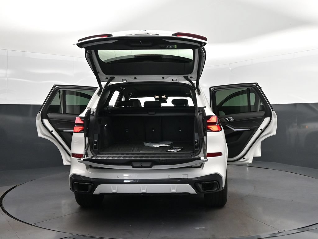Used 2026 BMW X5 sDrive40i w/ M Sport Package RWD image 51