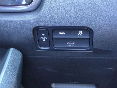 Certified 2022 Kia Sorento SX image 18