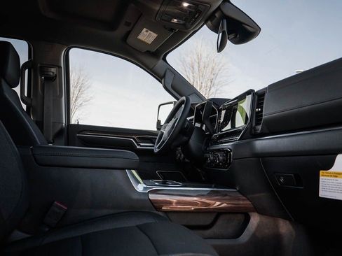 New 2026 Chevrolet Silverado 3500 LT w/ Trail Boss Package AWD/4WD image 9