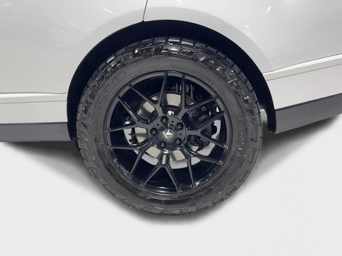 Used 2019 Land Rover Range Rover HSE image 33