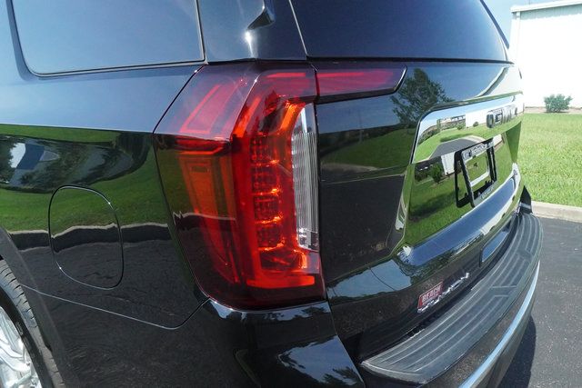 Used 2023 GMC Yukon SLT AWD/4WD image 33