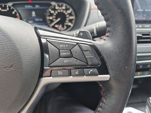 Used 2021 Nissan Altima 2.5 SR w/ SR Premium Package image 24