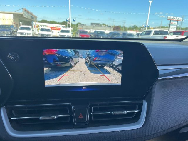 Used 2025 Chevrolet TrailBlazer LT AWD/4WD image 21
