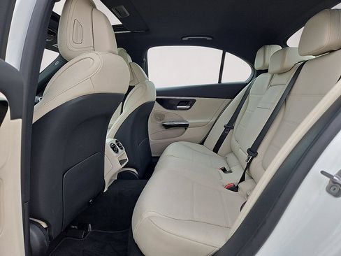 Used 2025 Mercedes-Benz C 300 Sedan image 15