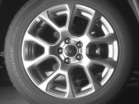 Used 2025 Jeep Compass Limited image 15