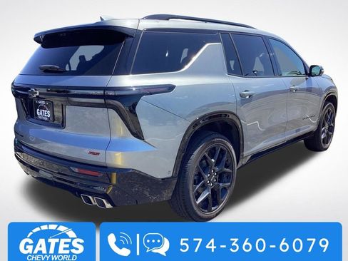 Used 2025 Chevrolet Traverse RS w/ LPO, Floor Liner Package AWD/4WD image 9