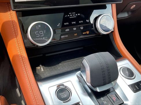 Used 2025 Jaguar F-PACE R-Dynamic S AWD/4WD image 37