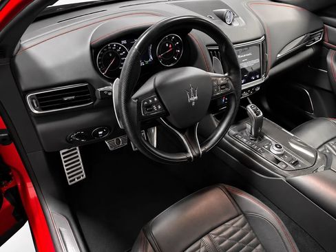 Used 2022 Maserati Levante Modena AWD/4WD image 9