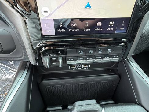 New 2026 RAM 3500 Big Horn AWD/4WD image 29