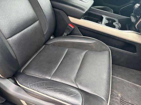 Used 2021 RAM 1500 Laramie AWD/4WD image 14