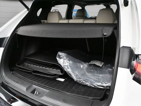 Certified 2025 Acura ADX A-Spec image 18