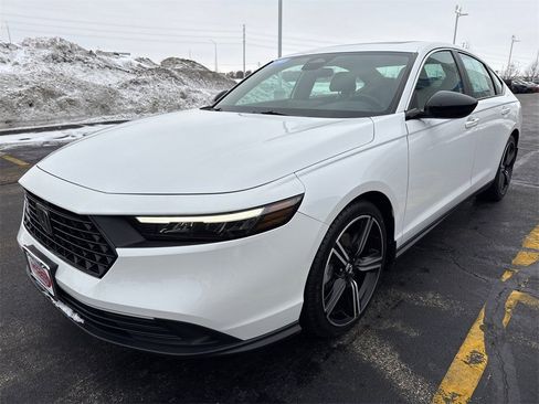 Certified 2023 Honda Accord Sport image 9