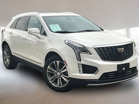 Used 2024 Cadillac XT5 Premium Luxury AWD/4WD image 3