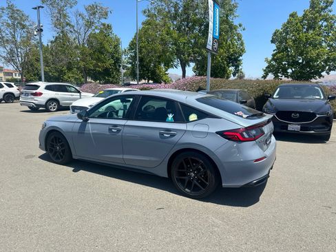 Used 2024 Honda Civic Sport image 4