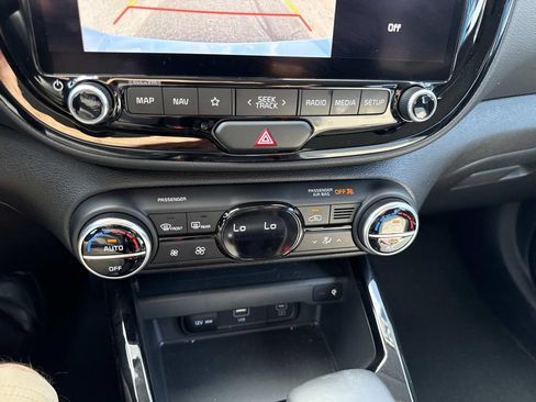 Used 2023 Kia Soul GT-Line FWD image 23