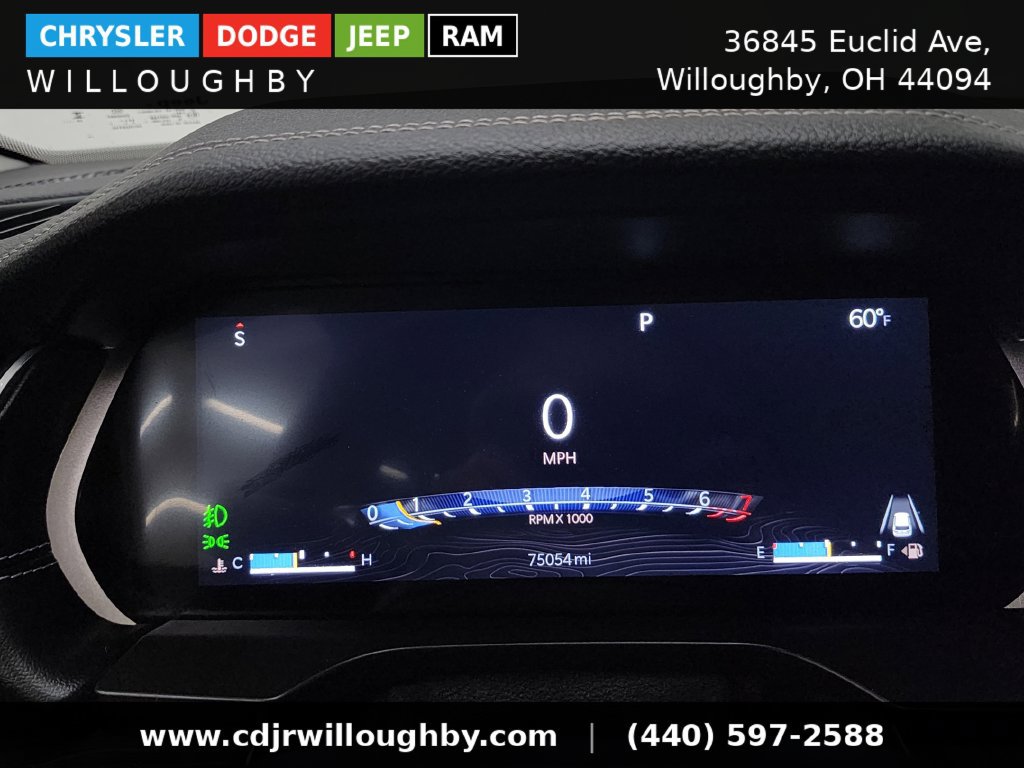 Used 2023 Jeep Grand Cherokee Limited w/ Luxury Tech Group II AWD/4WD image 18