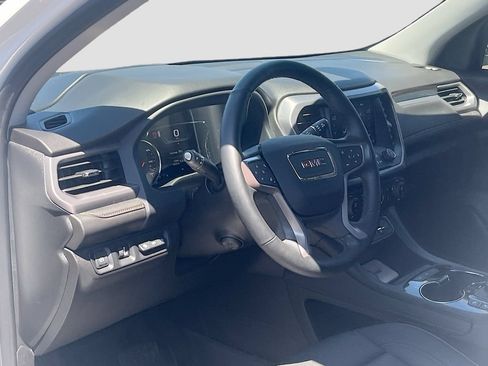 Used 2023 GMC Acadia AT4 w/ Technology Package AWD/4WD image 9