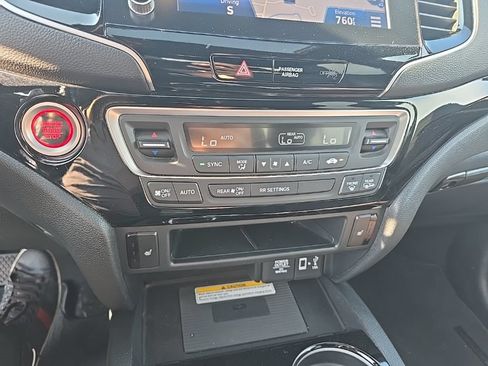 Used 2023 Honda Ridgeline Black Edition image 25
