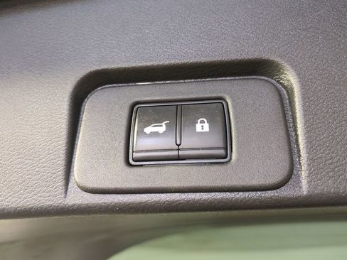 Used 2021 Nissan Rogue SL FWD image 15