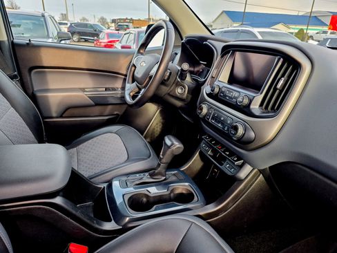 Used 2016 Chevrolet Colorado Z71 image 13