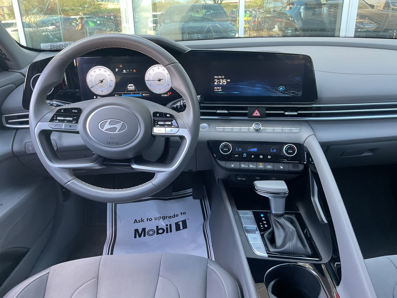 Used 2025 Hyundai Elantra SEL FWD image 14