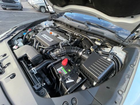 Used 2012 Honda Crosstour EX image 30