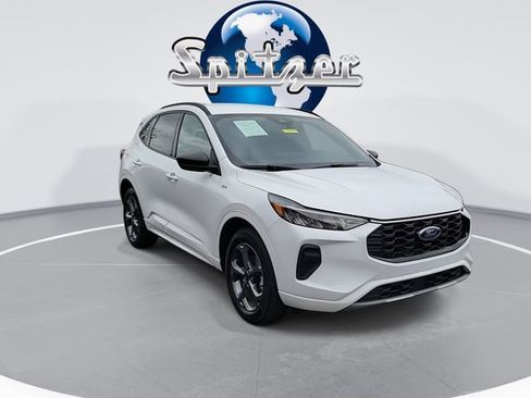 Used 2023 Ford Escape ST-Line w/ Tech Pack #1 AWD/4WD image 2