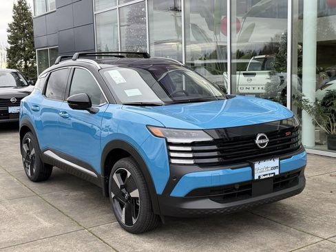 New 2026 Nissan Kicks SR w/ Cold Weather Package AWD/4WD image 2