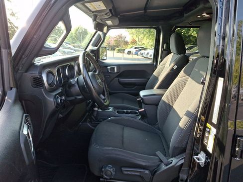 Used 2021 Jeep Wrangler Unlimited Sport AWD/4WD image 13