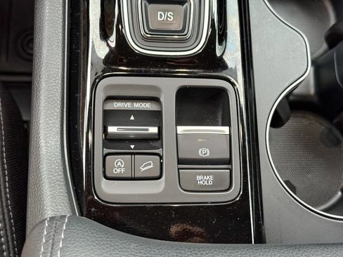 Used 2023 Honda Pilot EX-L image 32