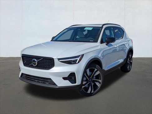 New 2026 Volvo XC40 B5 Ultra w/ Climate Package image 1