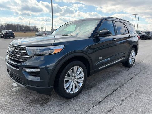 Used 2023 Ford Explorer King Ranch w/ Technology Package image 3