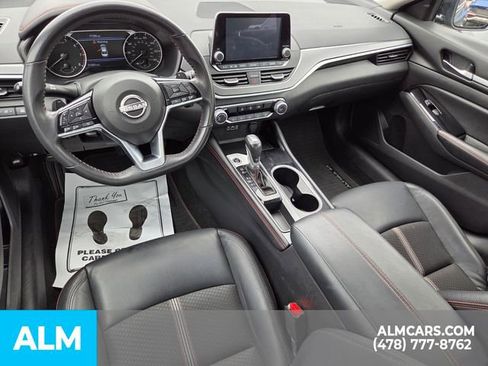 Used 2025 Nissan Altima 2.5 SR FWD image 6