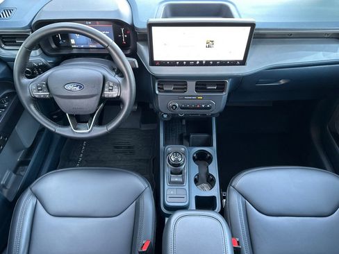 Certified 2025 Ford Maverick Lariat w/ Black Appearance Package image 15