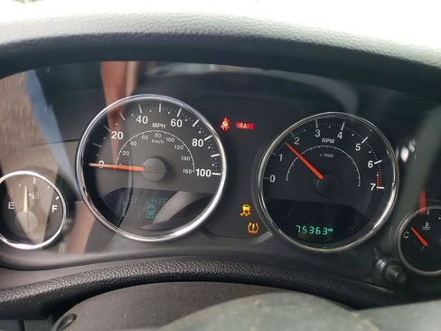 Used 2016 Jeep Wrangler Unlimited Sport AWD/4WD image 8