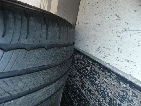 Used 2023 Tesla Model 3 Standard Range image 34