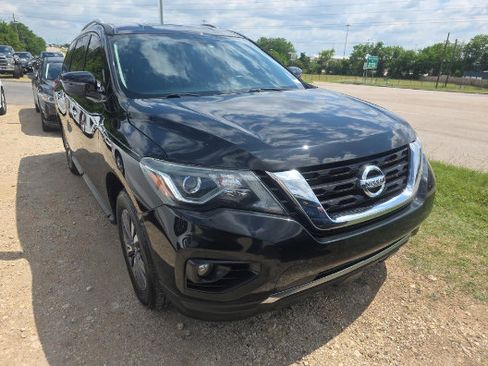 Used 2018 Nissan Pathfinder SV AWD/4WD image 3