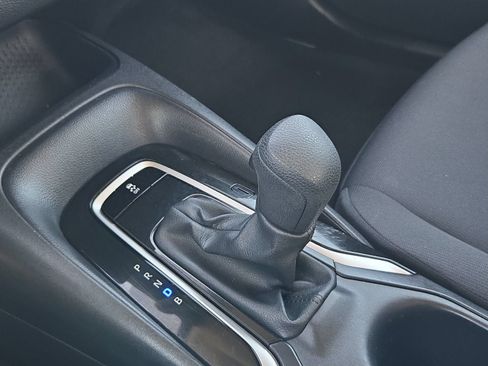 Certified 2025 Toyota Corolla LE FWD image 19