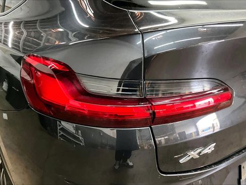 Used 2021 BMW X4 xDrive30i w/ M Sport Package image 31