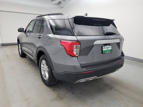 Used 2021 Ford Explorer XLT w/ Equipment Group 202A AWD/4WD image 5