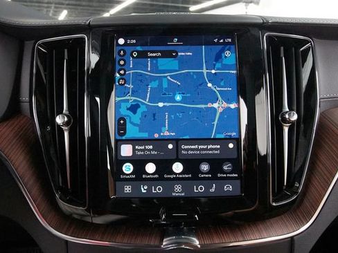 Certified 2025 Volvo XC60 B5 Ultra w/ Protection Package Premier AWD/4WD image 14