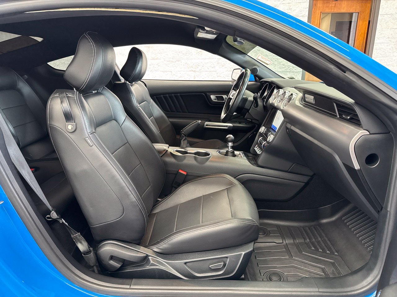 Used 2023 Ford Mustang GT Premium RWD image 39