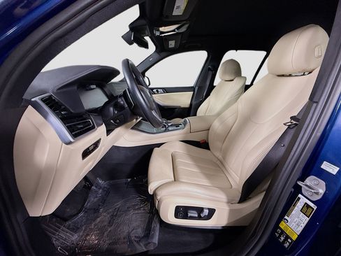 Used 2022 BMW X5 xDrive40i w/ Executive Package image 22